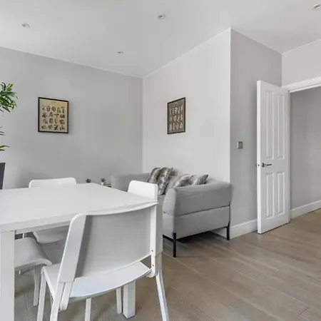 Brilliant 2 Bed Apartment - 2 The Southwell Londres Exterior foto