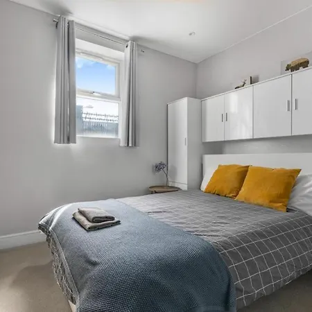 Brilliant 2 Bed Apartment - 2 The Southwell Londres Exterior foto
